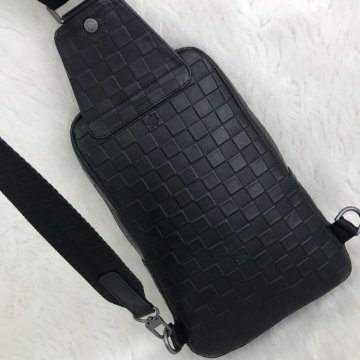 Louis Vuitton Avenue Sling erkek omuz çantası %hakiki deri infini