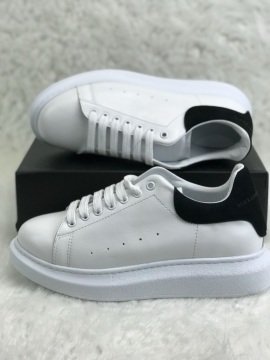 ALEXANDER McQueen %HAKİKİ DERİ BAYAN SNEAKER BEYAZ SİYAH